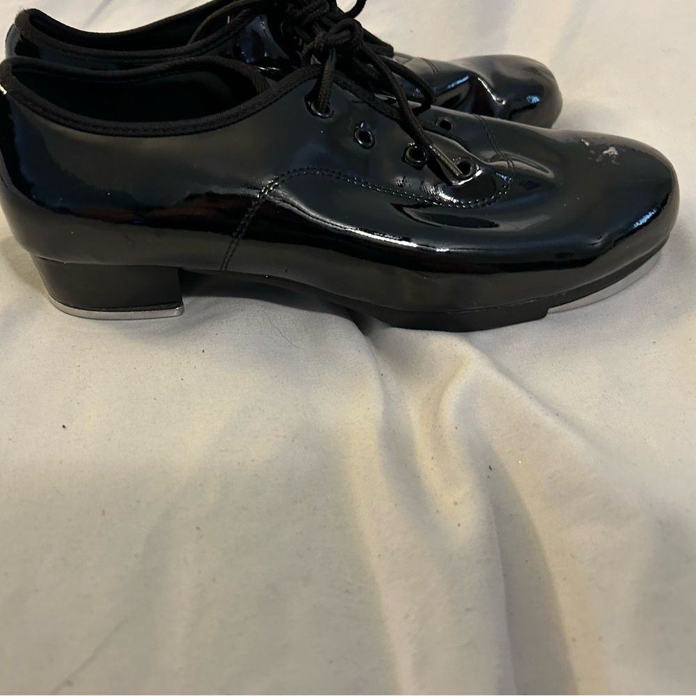 Women’s black tap shoes lace up size 6/6.5
